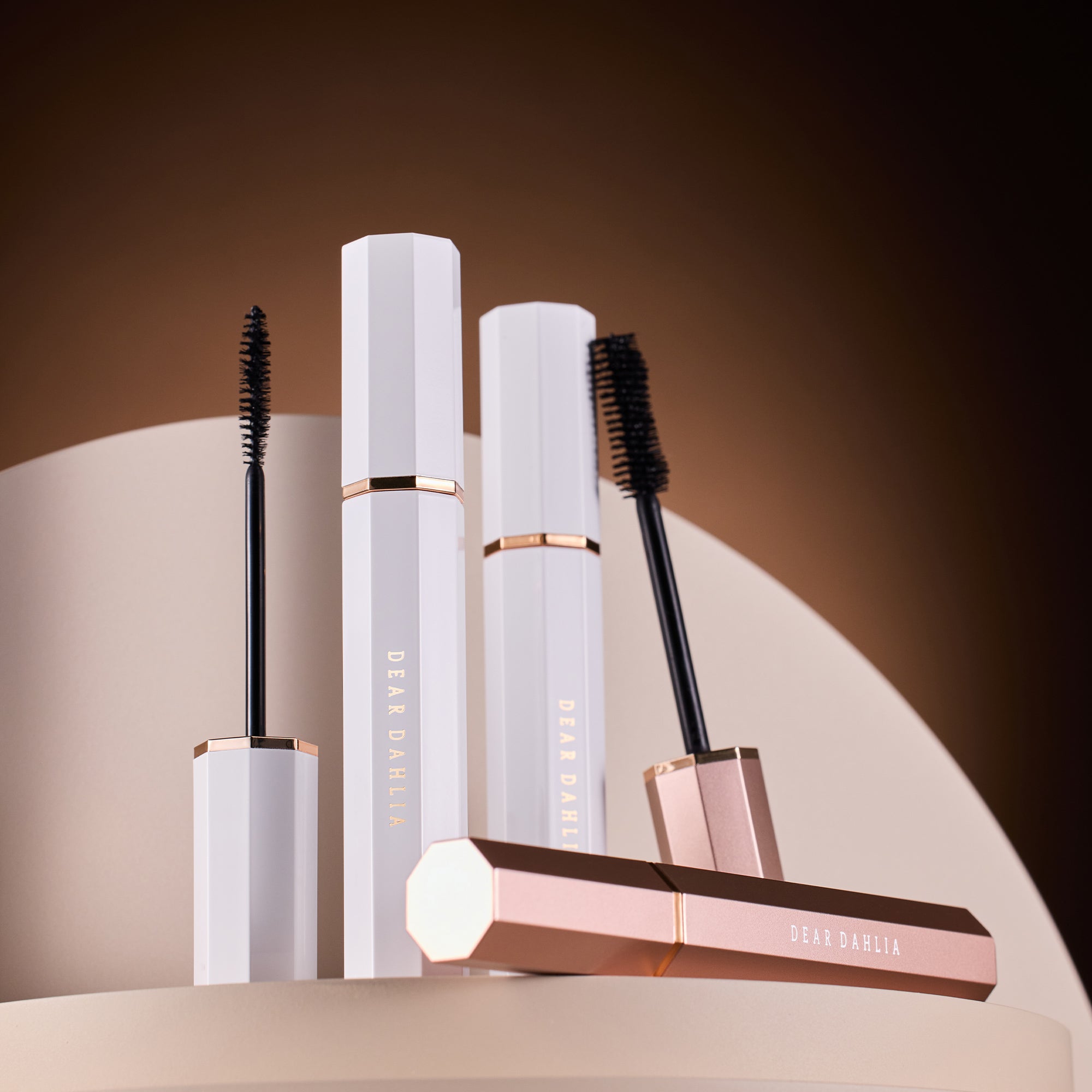 DEAR DAHLIA PARADISE DREAM LASH DEFINING MASCARA | COLOURSWINK
